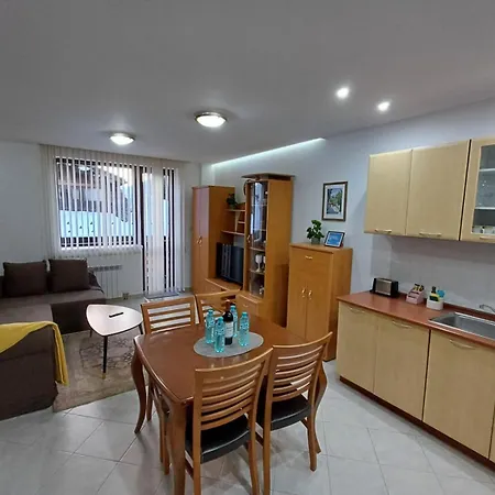 Lift - Complex Gramadeto Μπάνσκο